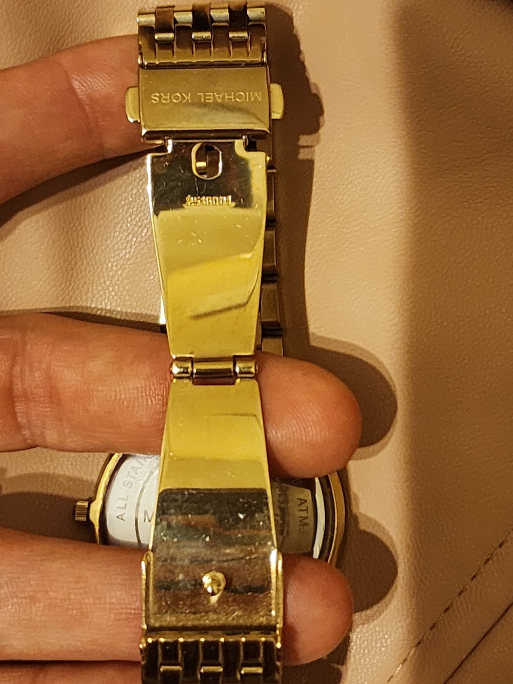 Michael Kors MK3191 Gold Tone Watch Like New - Picture 9 of 10